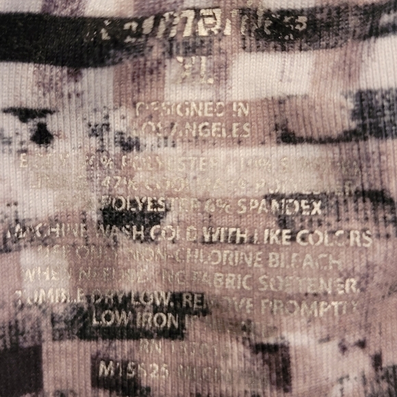 MARIKA Cropped Leggings with Mesh Detail on Lower Leg, Size XL - Picture 4 of 7